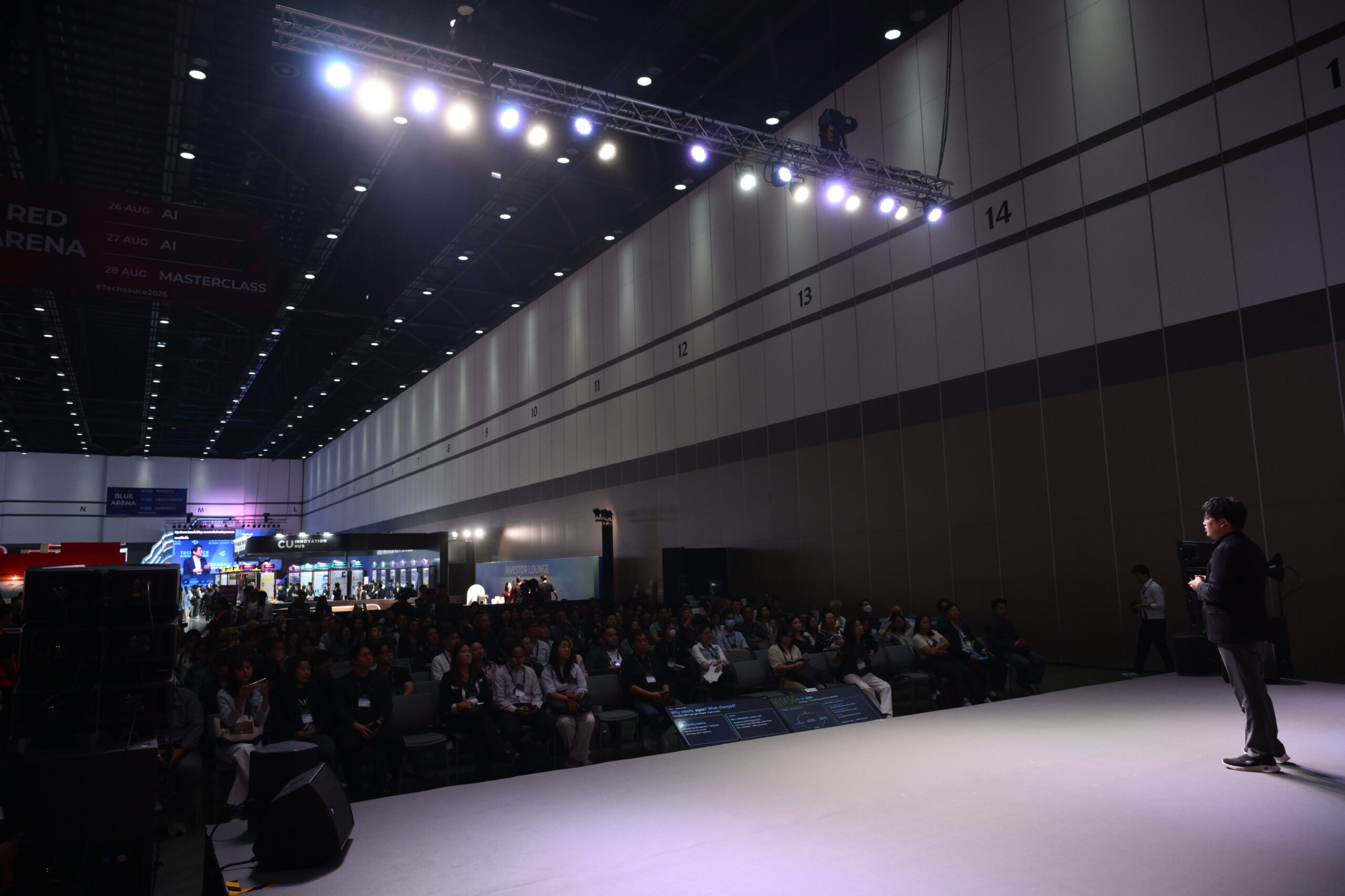 EDGEモデルを解説する山本力弥(Techsauce Global Summit 2026)